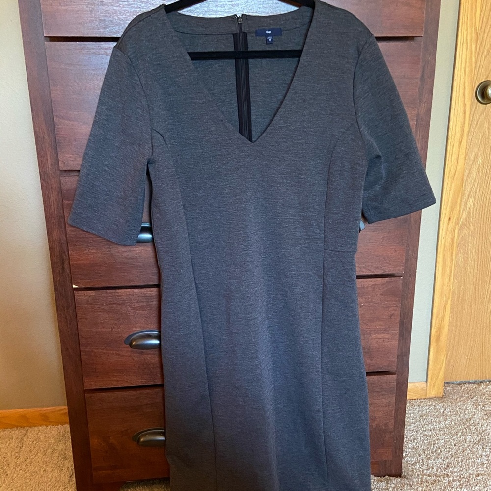 LAST CHANCE! Gray GAP dress, so comfy!